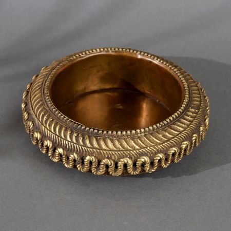 Sturdy High-Quality Brass Ashtray for Home Decoration